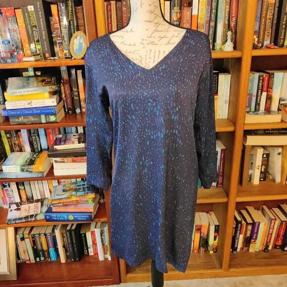 THEORY silk long sleeved shift dress euc size 4 - Picture 2 of 6
